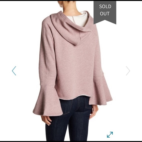 Bell sleeved hoodie - Picture 1 of 3